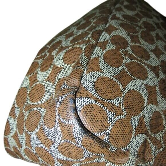 COACH Snake & Signature Coated Canvas City Tote w/ matching zipper pouch - Picture 8 of 16